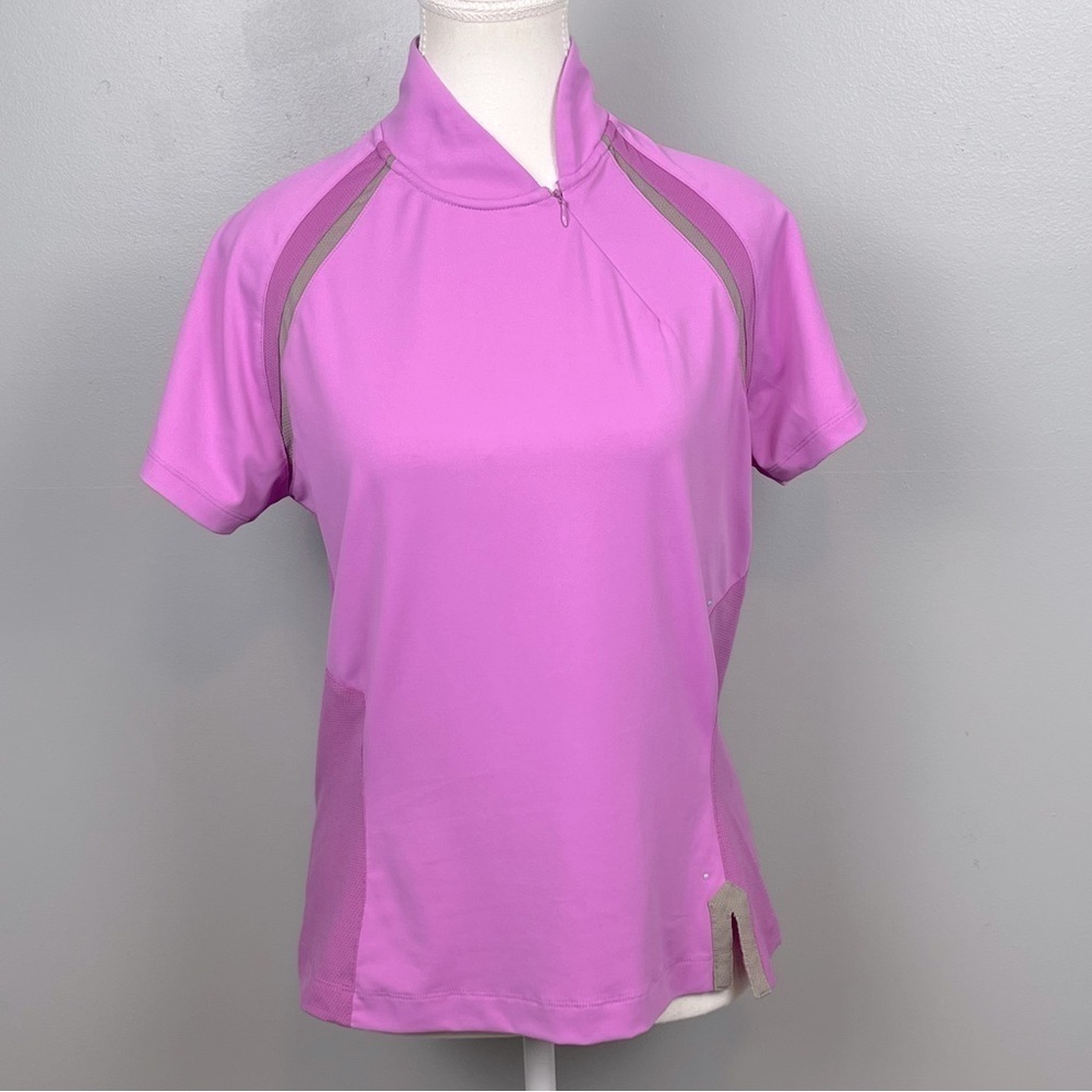 Tail women’s asymmetric zip short sleeve golf shirt, size medium.